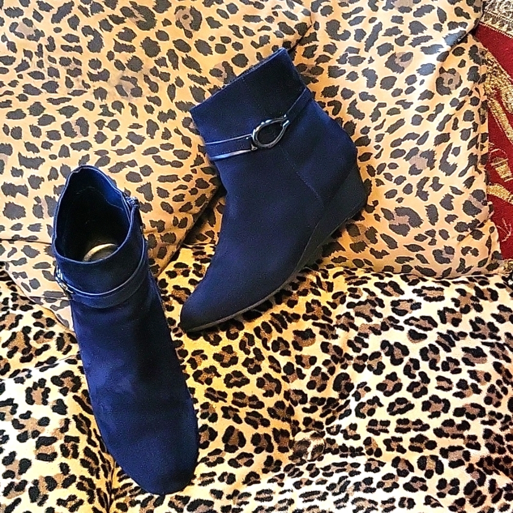 Ankle high boots